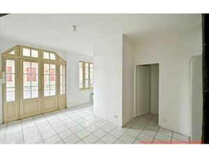 Location appartement  m² T-2 à Lisle-sur-Tarn  410 €