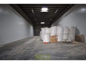 Entrepôt de 350 m² situé à Avelgem  commune de Kerkhove.