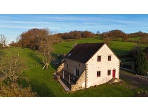 Vente maison 6 pièces 220 m² à Curgy (71400)  290 000 €