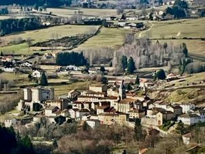 Vente maison 8 pièces 266 m² à Jeansagnière (42920)  285 000 €