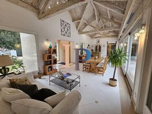 Vente maison 7 pièces 226 m² à Pouilly-sous-Charlieu (42720)  349 000 €