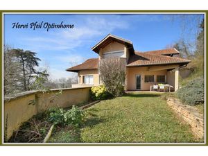 Vente maison 9 pièces 280 m² à Voiron (38500)  549 000 €