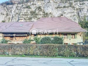 Une maison de 183m² + une autre maison de 205m² sur une parcelle de 2417m²