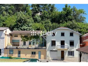 Vente maison 8 pièces 333 m² à Caluire-et-Cuire (69300)  700 000 €