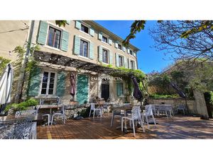 Vente maison 14 pièces 561 m² à Reillanne (04110)  1 664 000 €