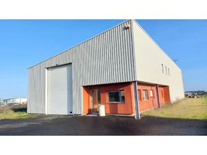 Local professionnel 193 m² proche Poitiers