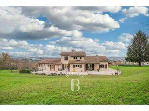 Maison à vendre 8 Pièces 237 m2 Vienne - 990 000 €