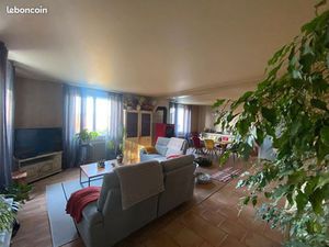 Propriété 5 pièces 210 m²