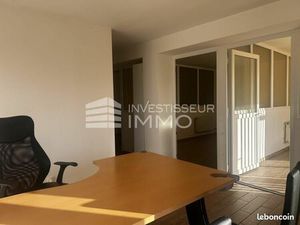 Local commercial 566 m²