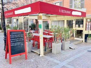 Vente locaux professionnels 103 m² à Lorgues (83510)  136 000 €