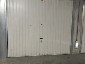 Location parking 13 m² à Marseille 13ème (13013)  120 €