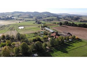 Vente propriété 9 pièces 240 m² à Margès (26260)  944 000 €