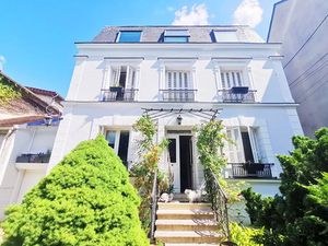 Vente maison 9 pièces 202 m² à Chelles (77500)  699 000 €