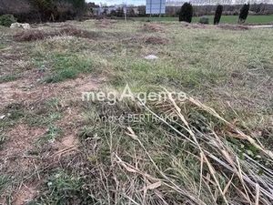 Vente terrain 760 m² à Beziers (34500)  195 000 €
