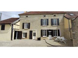 Vente maison 7 pièces 122 m² Moulins-en-Tonnerrois (89310)