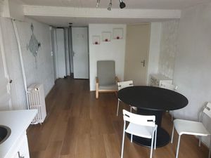 Location meublée appartement 2 pièces 36 m² à Bagneux (92220)  850 €