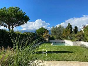 Maison à vendre 6 Pièces 294 m2 Ornex PAYS DE GEX - 1 440 000 €