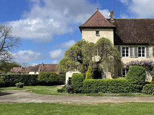 Maison T7 près de BLETTERANS à vendre