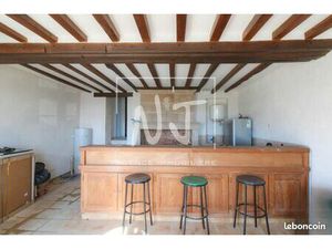 Maison 5 pièces 280 m²