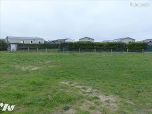 Terrain 398 m² PIROU