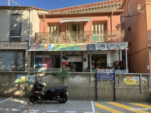 Magasin et Studio 109m2 minimum + Remise 15m2. Mer  Plage à 50 mètres. Cerbère 66290 = 222