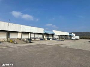 Local industriel 2 023 m²