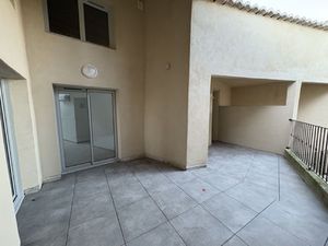 Vente appartement 4 pièces 100 m² Suze-la-Rousse (26790)