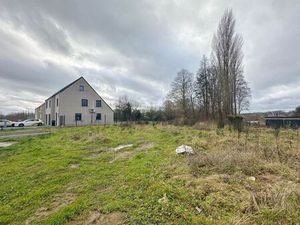Te koop  mooi perceel (846m²) voor open bebouwing