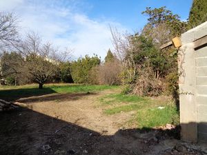 Vente terrain 351 m² à Arles (13200)  145 000 €