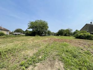 Vente terrain 1011 m² à Athesans-Etroitefontaine (70110)  29 000 €