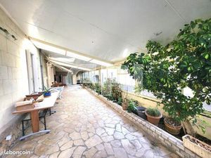 Longère 10 pièces 214 m²