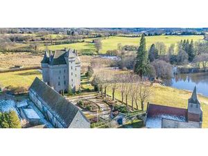 Maison avec piscine et jardin Saint-Maixant (23)