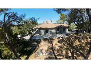 Maison de luxe à vendre à Sainte-Anastasie : 695 000€ | 246m²