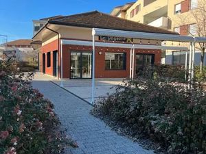 Vente locaux professionnels 230 m² à Prévessin-Moëns (01280)  150 000 €