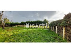 Vente immeuble 140 m² à Cussac-Fort-Médoc (33460)  150 000 €