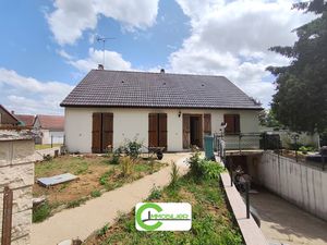 Pavillon sur sous-sol proche VIBRAYE