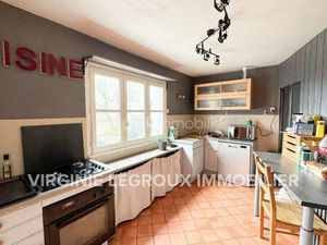 Annonce vente maison 7 pièces de 129m2 à Port brillet (53410) - ParuVendu.fr ref 992779297