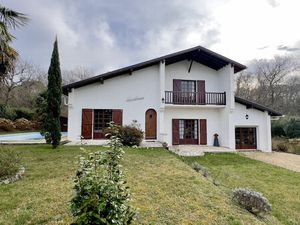 Vente maison 5 pièces 130m2 Anglet 64600 - 699500 € - Surface Privée