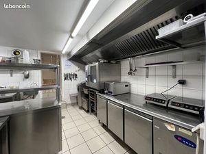 Restaurant 145 m² Saint-Amour-Bellevue