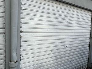 GARAGE BOX FERMé ET SECURISé 14 5 m2 PLACE DES VOSGES