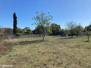 Terrain 2 200 m² Carbonne
