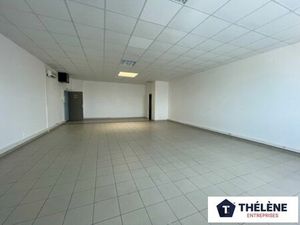 Location bureau 77m2 Le Crès 34920 - 1099 € - Surface Privée