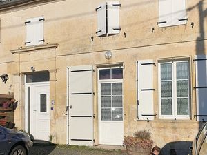 Appartement 85 m² à vendre 3 pièces BURIE (17)