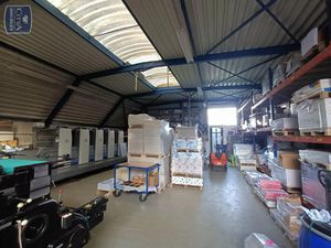 Local professionnel à louer 350 m² - Ronchin (59) - 3 216€