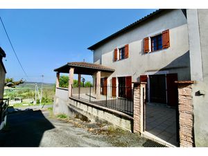 Monclar d'Agenais  à 5 mn de Castelmoron sur Lot et 20 mn de Villeneuve sur Lot  charmante