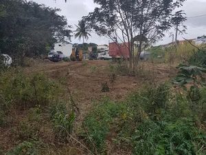 Vente terrain 580 m² à Sainte Marie (97438)  240 000 €