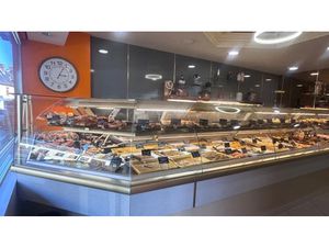 Vente immeuble 240 m² à Le Neubourg (27110)  298 000 €