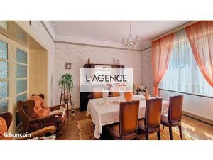 Propriété 9 pièces 234 m²