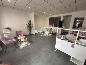à louer Local commercial 61 m² – 490 € |Joeuf