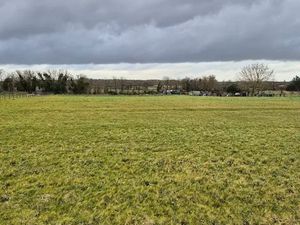 Vente terrain 1000 m² à Cissé (86170)  57 000 €